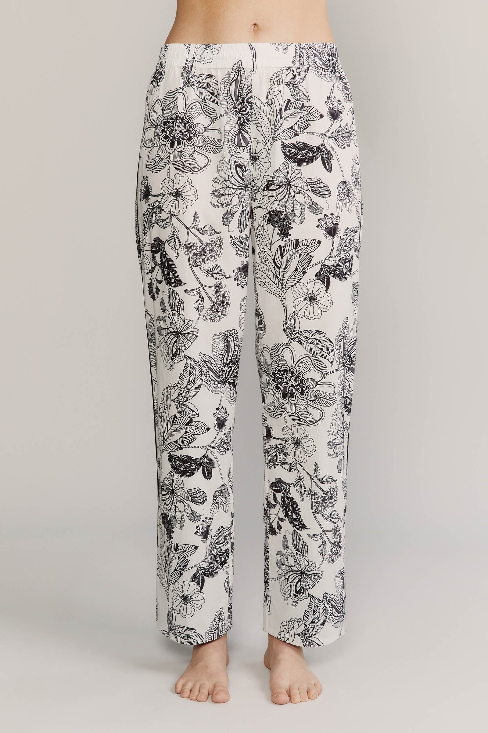 Broad Beach Front Pants Noire Floral