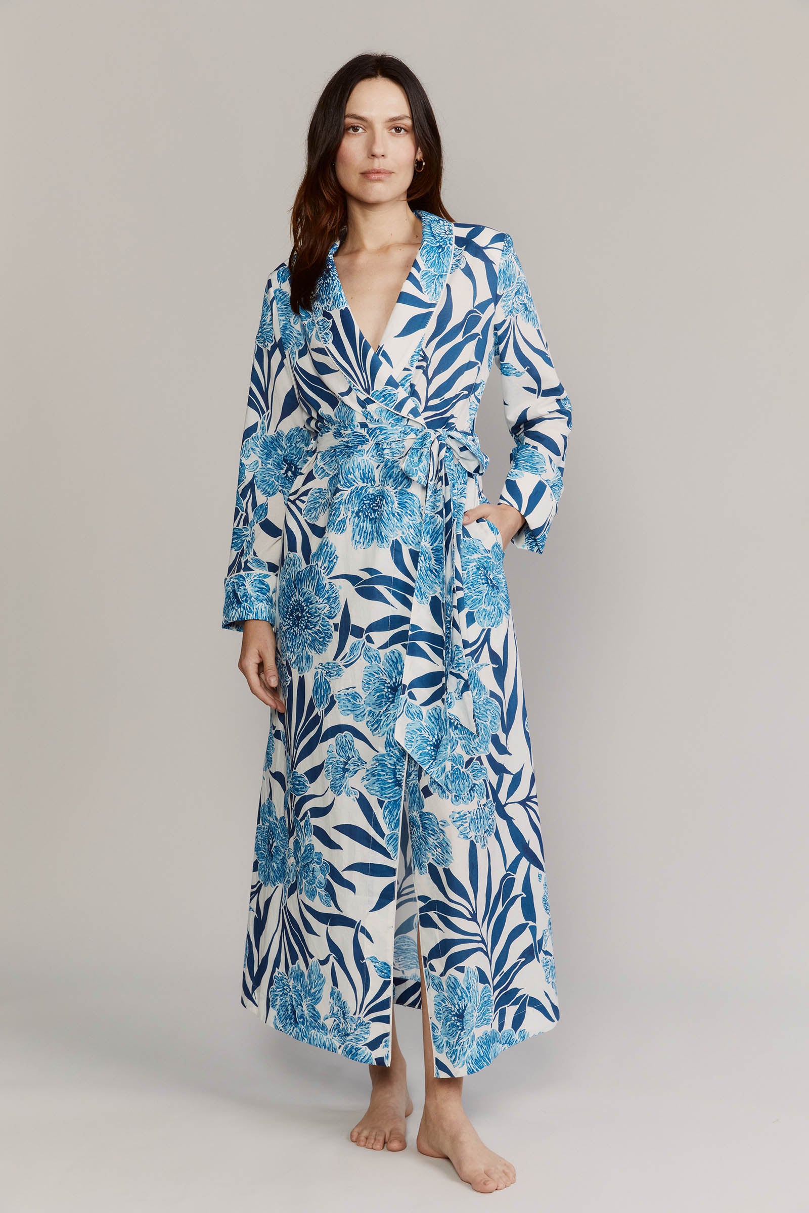 Matador Robe Front Capri